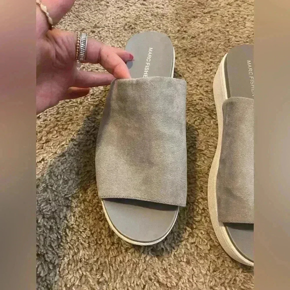 Marc Fisher Slides - Picture 2 of 10